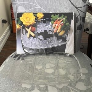 Pre owned vintage studio Nova crystal winter rose divided relish tray